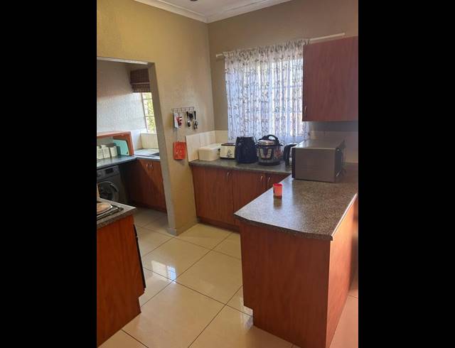 2 BEDROOM PROPERTY TO RENT IN CELTISDAL